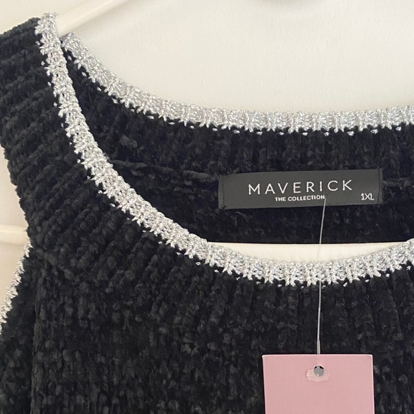 NWT Maverick The Collection Women's Open Shoulder Teddy Plush Sweater [US 1X] - Picture 3 of 14